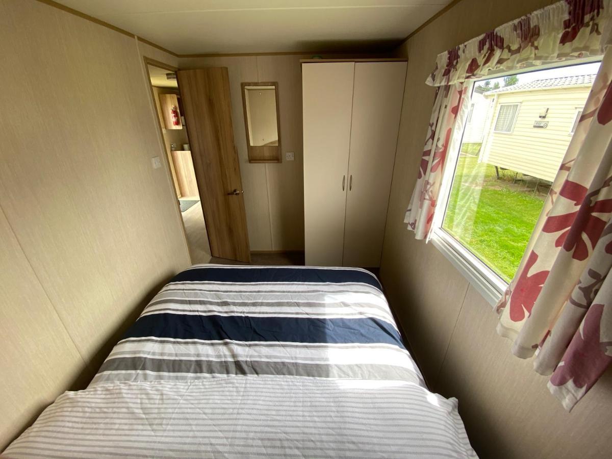 3 Bed 8 Berth Caravan In California Cliffs - M1 Great Yarmouth Exterior foto